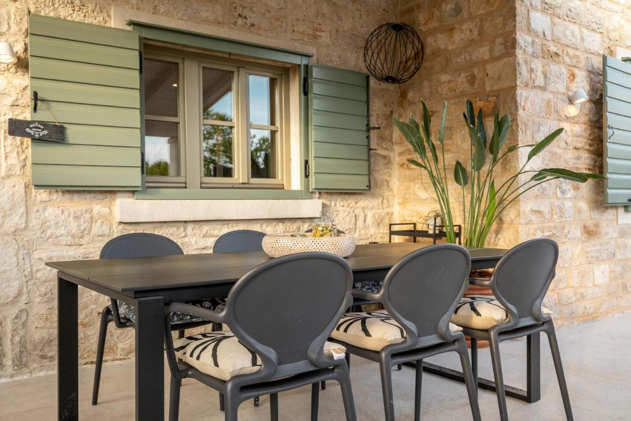 Villa Mara - Casa Rustica Zrnovo Esterno foto